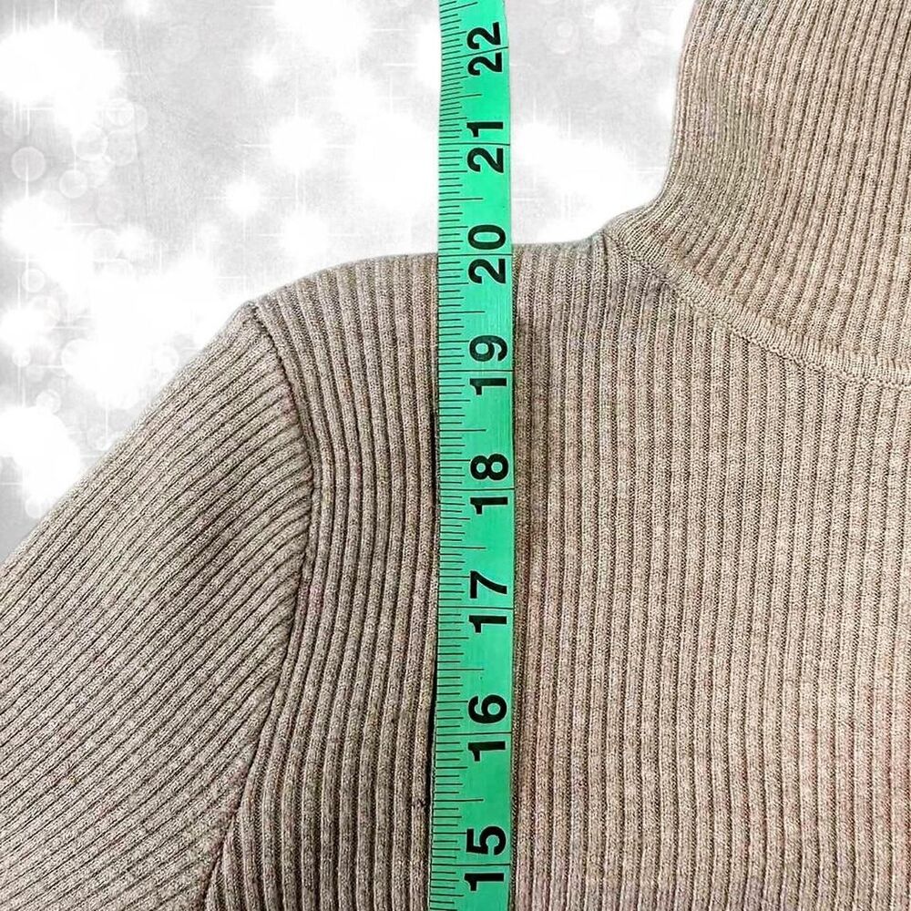 Minimalist Ribbed Beige Style Turtle Neck Long Sleeve Top - Picture 5 of 6